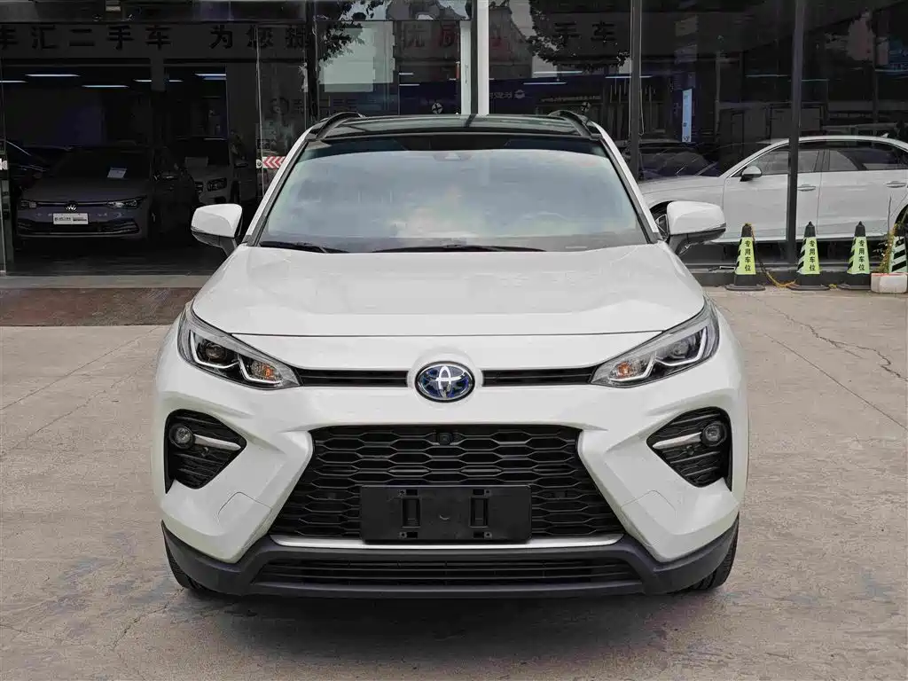 Toyota Wildlander 2023 — фото 2