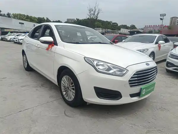 Ford Escort 2017