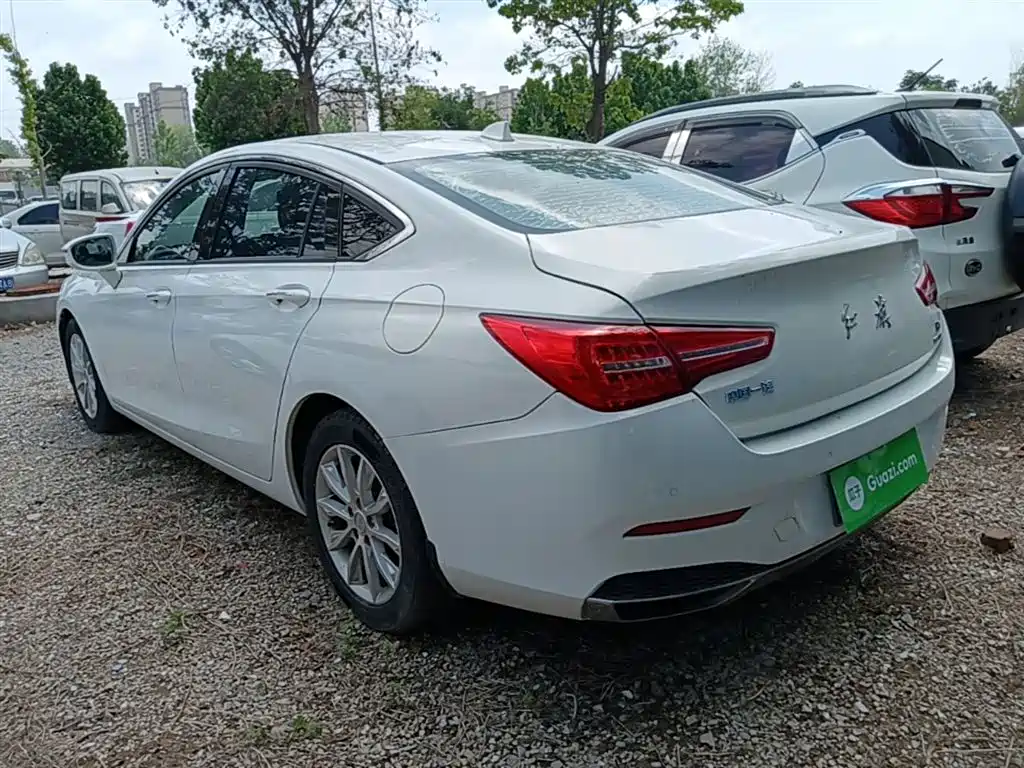 Hongqi H5 2018 — фото 5