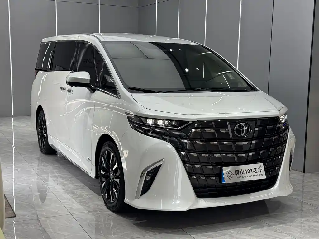 Toyota Alphard 2024 — фото 3