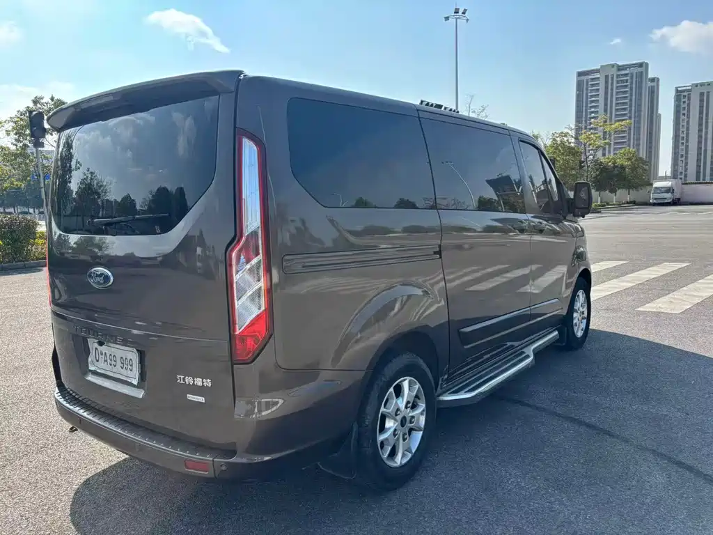 Ford Tourneo 2017 — фото 4