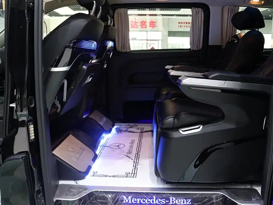 Mercedes-Benz Vito 2023 — фото 13