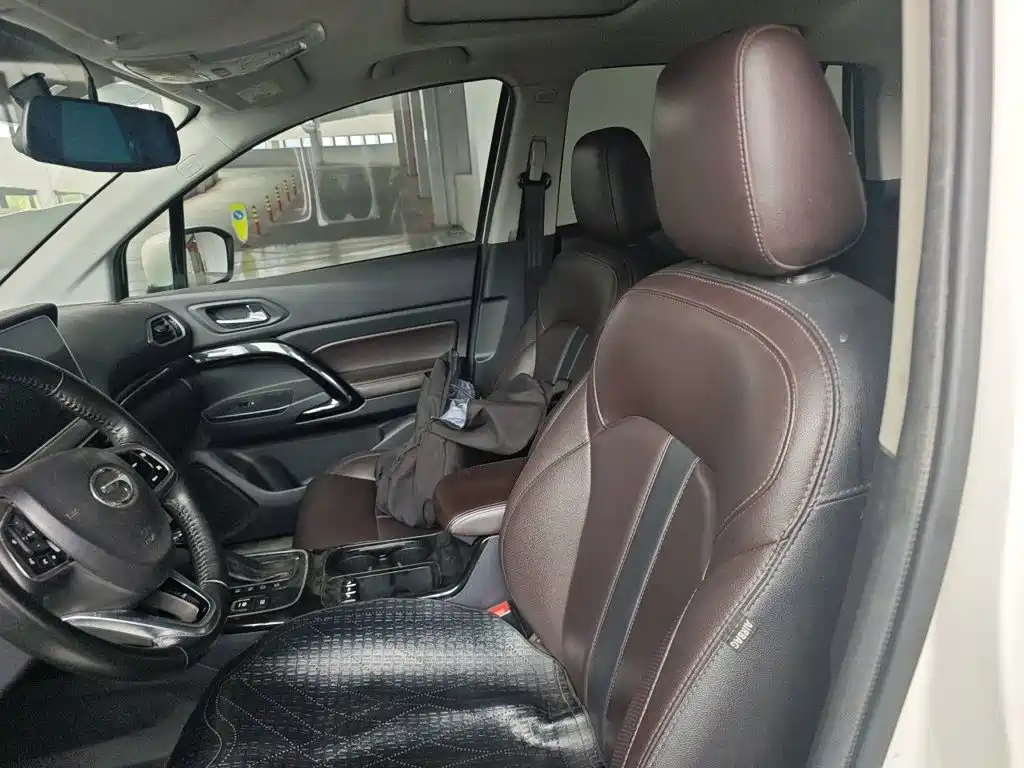 GAC Trumpchi GS4 2018 — фото 11