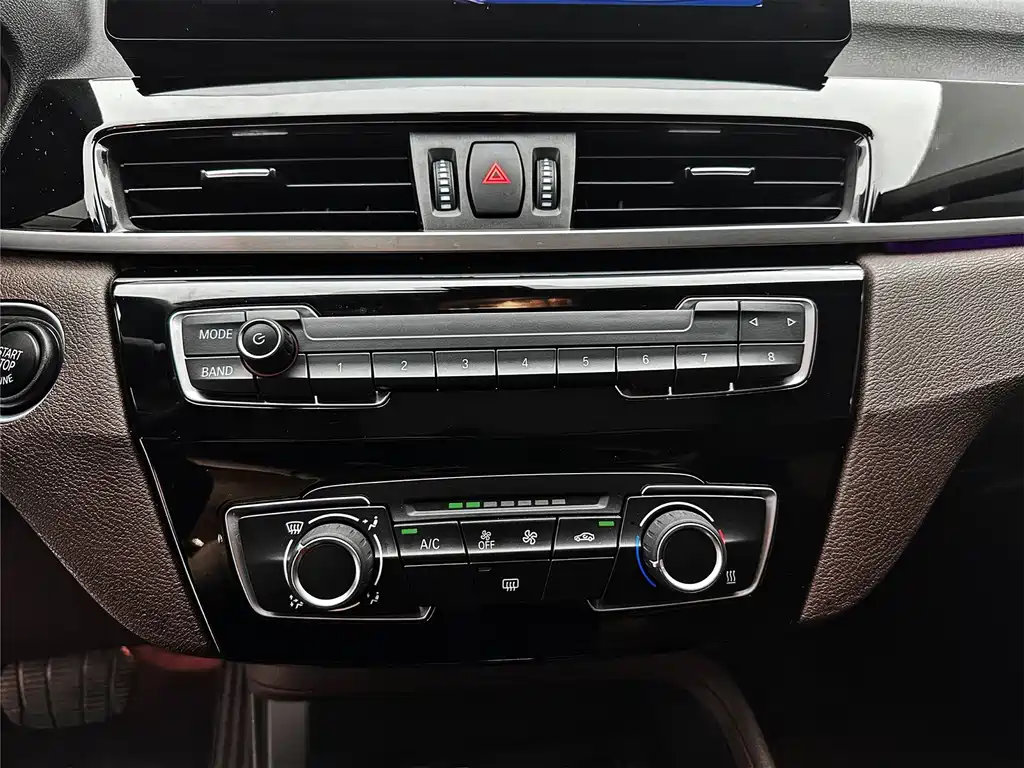 BMW X1 2022 — фото 11