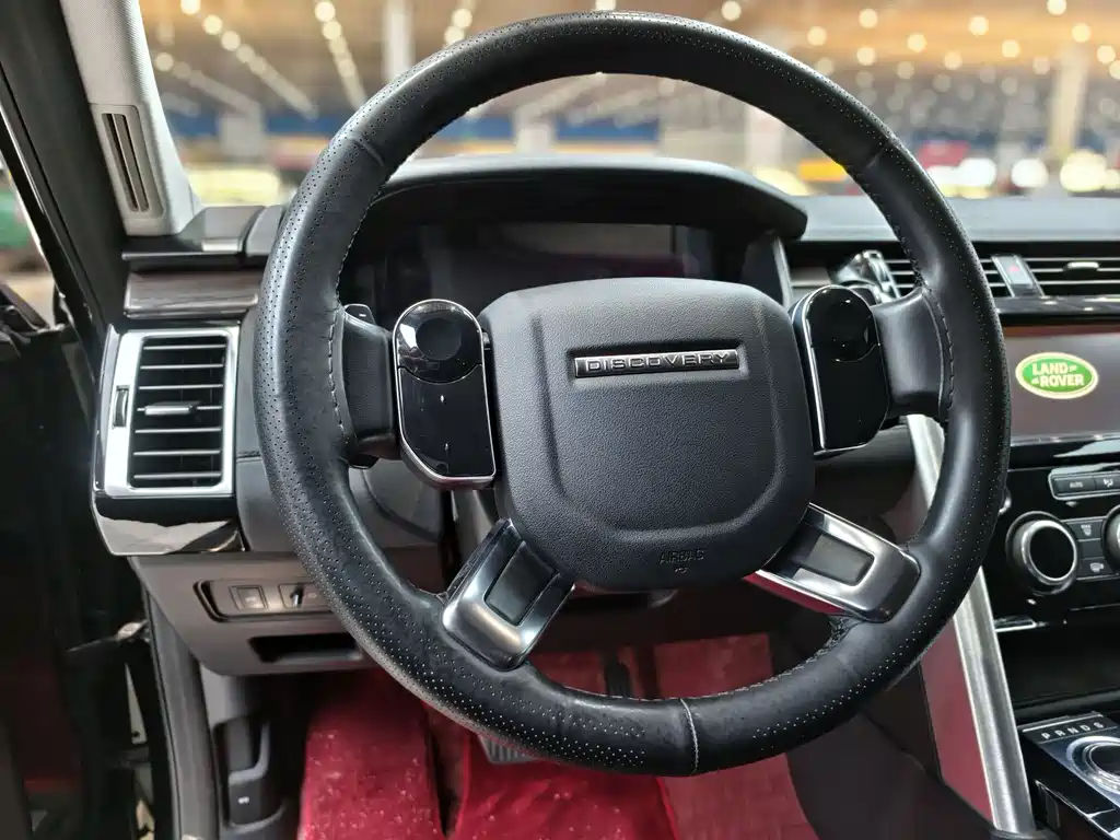 Land Rover Discovery 2019 — фото 9