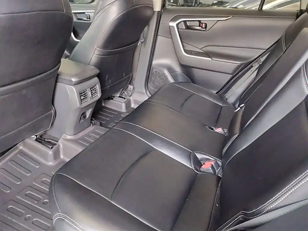 Toyota Wildlander 2024 — фото 17