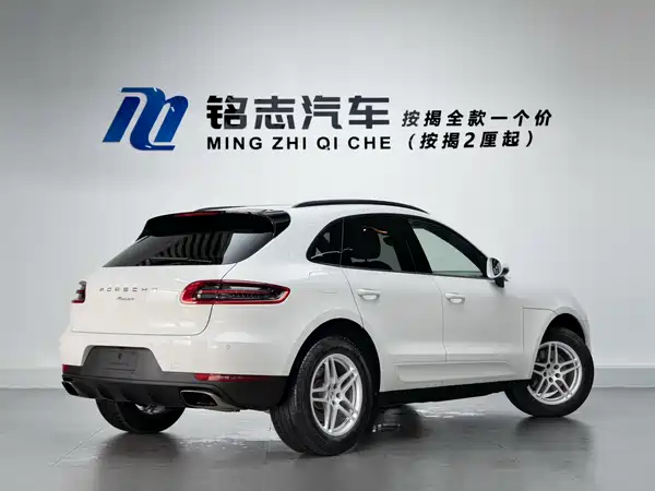 Porsche Macan 2016