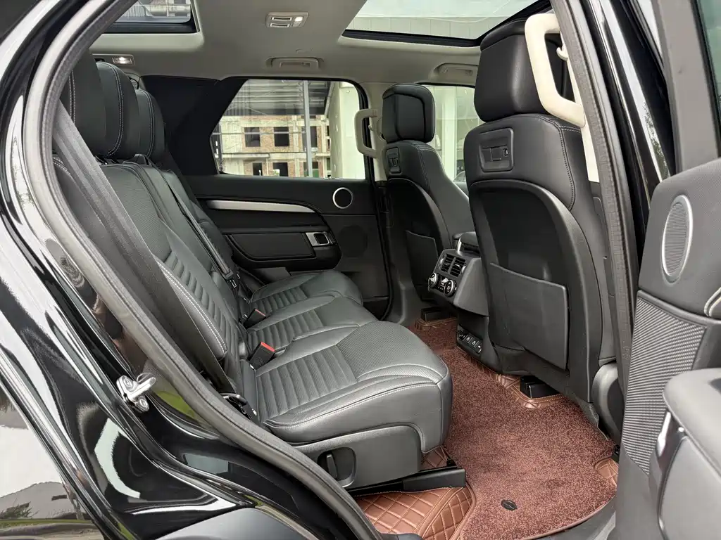Land Rover Discovery 2021 — фото 10