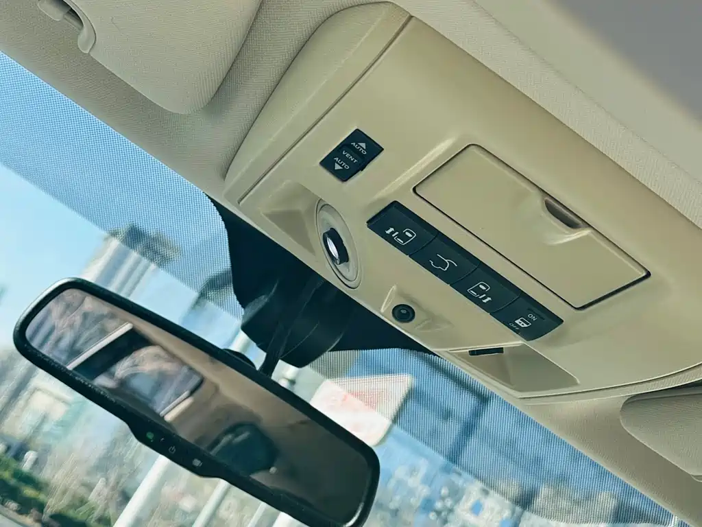 Chrysler Grand Voyager 2016 — фото 20