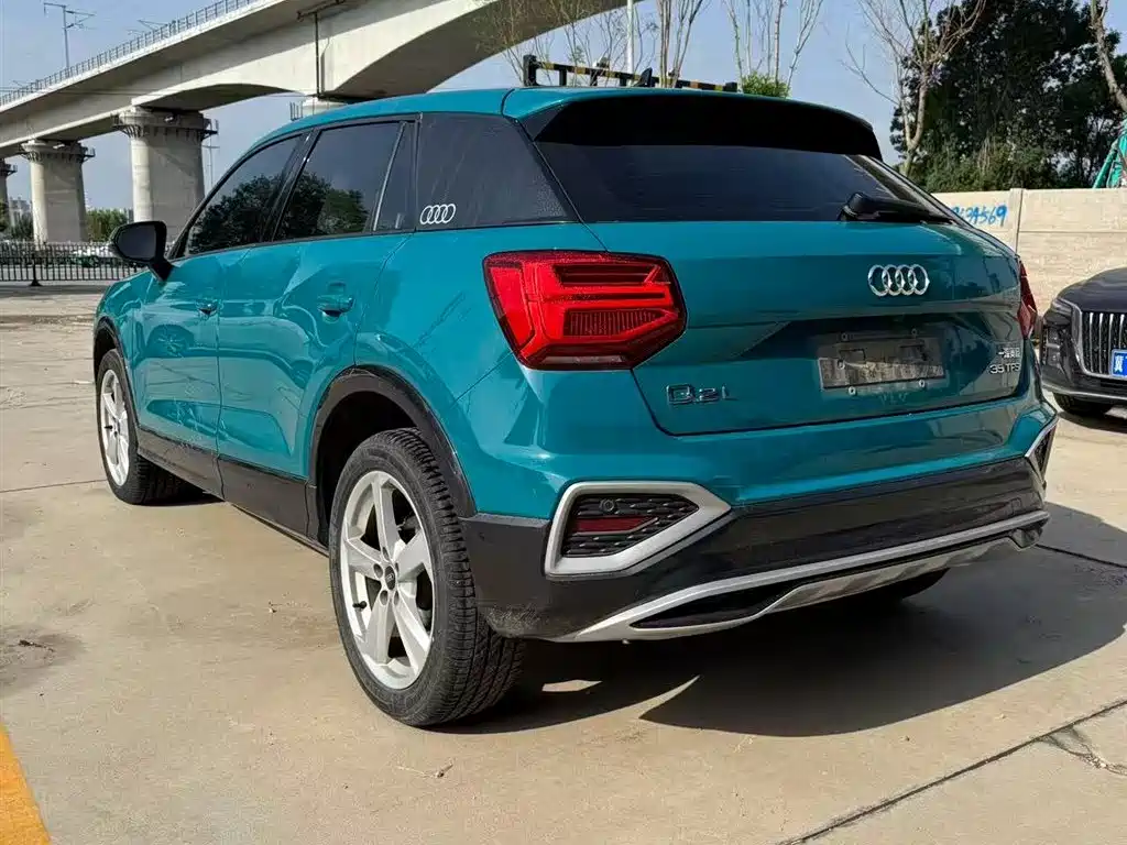 Audi Q2L 2022 — фото 6