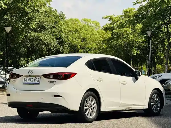 Mazda 3 Axela 2018
