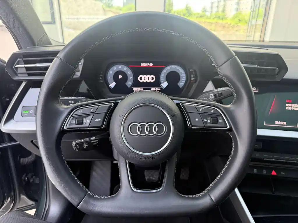 Audi A3 2022 — фото 10
