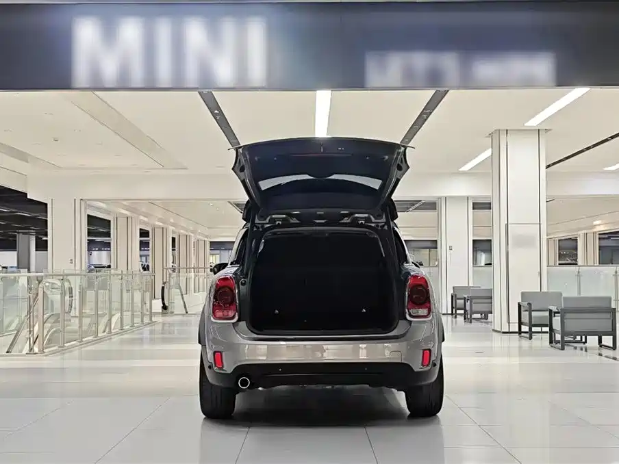 MINI Countryman 2019 — фото 12