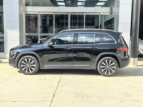 Mercedes-Benz GLB 2025
