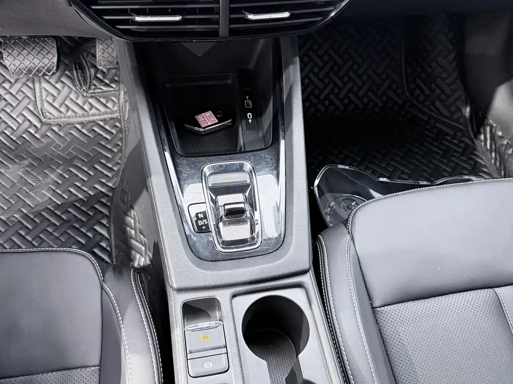 Skoda Octavia 2022 — фото 13