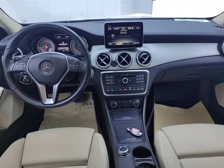 Mercedes-Benz GLA 2016 — фото 12
