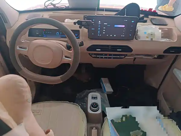 Geely Galaxy Panda 2023