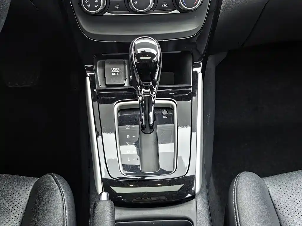 Nissan Sylphy 2016 — фото 13