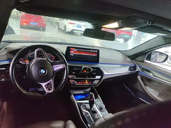 BMW 5 Series 2022