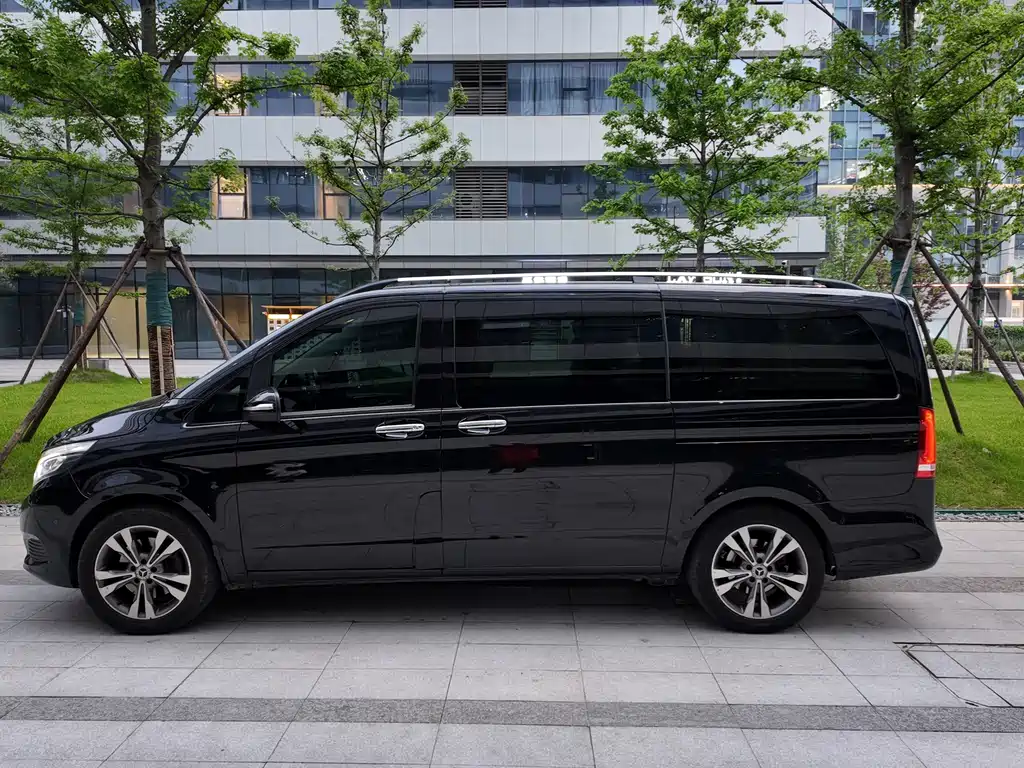 Mercedes-Benz V-Class 2019 — фото 5