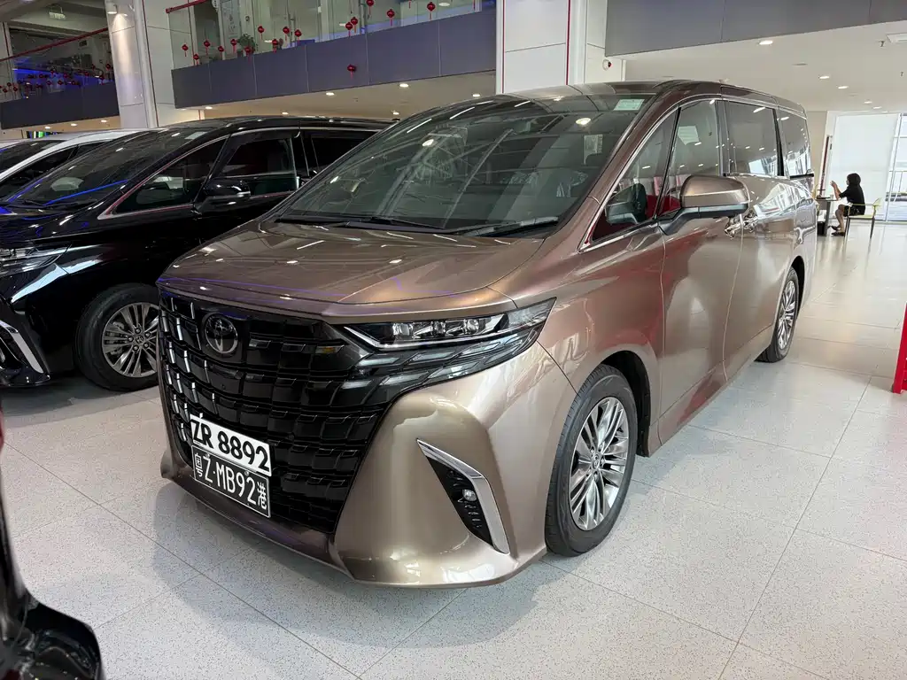 Toyota Alphard 2025