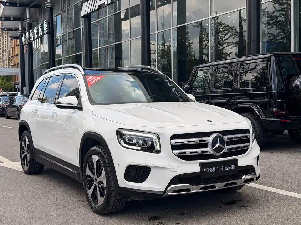 Mercedes-Benz GLB 2021