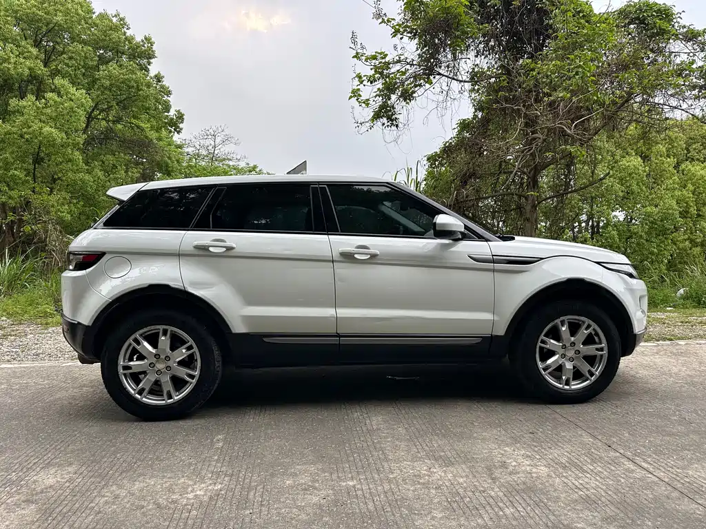 Land Rover Evoque 2014 — фото 32