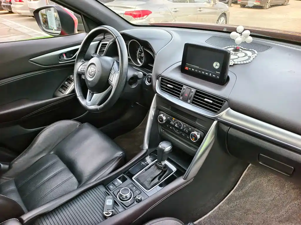 Mazda CX-4 2016 — фото 19