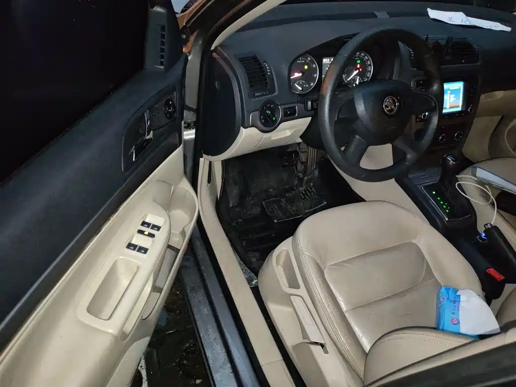 Skoda Octavia 2015 — фото 14