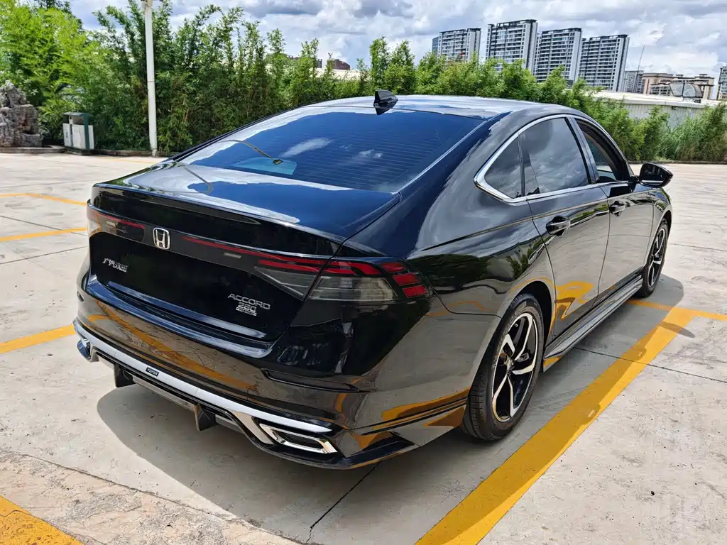 Honda Accord 2024 — фото 4