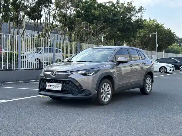 Toyota Frontlander 2024