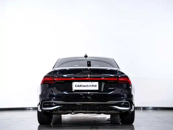 Audi A7L 2025