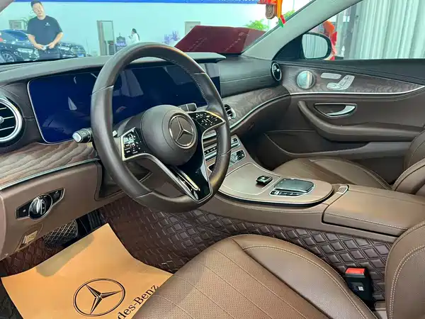 Mercedes-Benz E-Class 2023