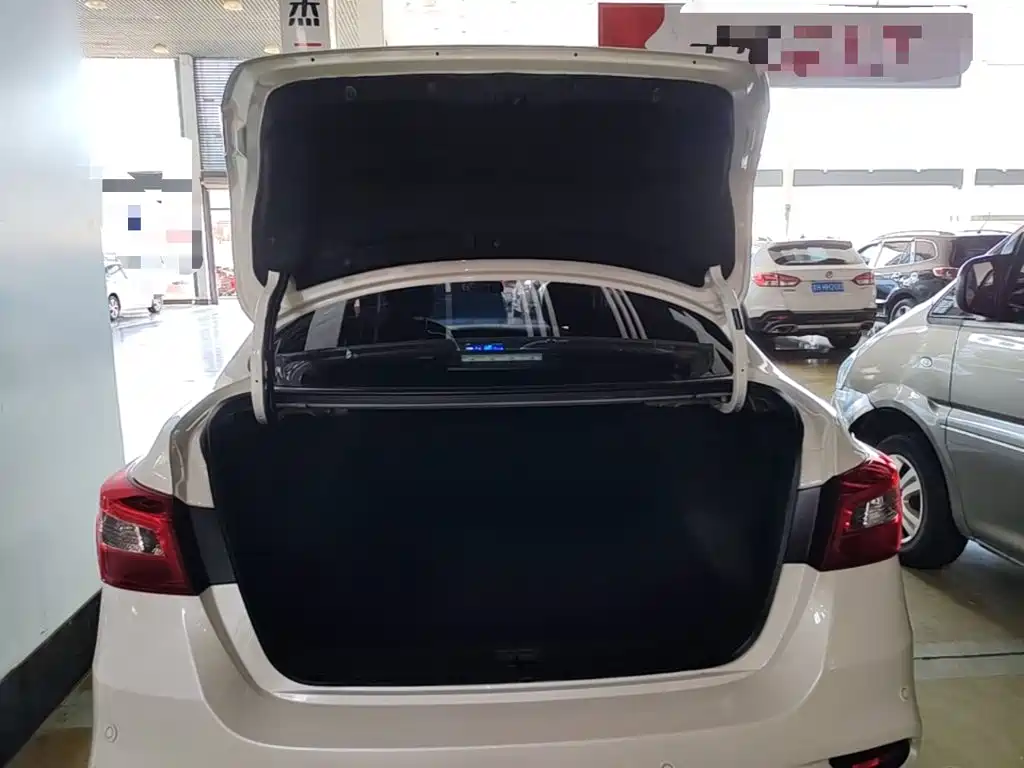 Nissan Sylphy 2023 — фото 19