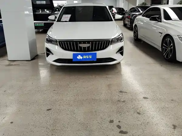Geely Emgrand 2025