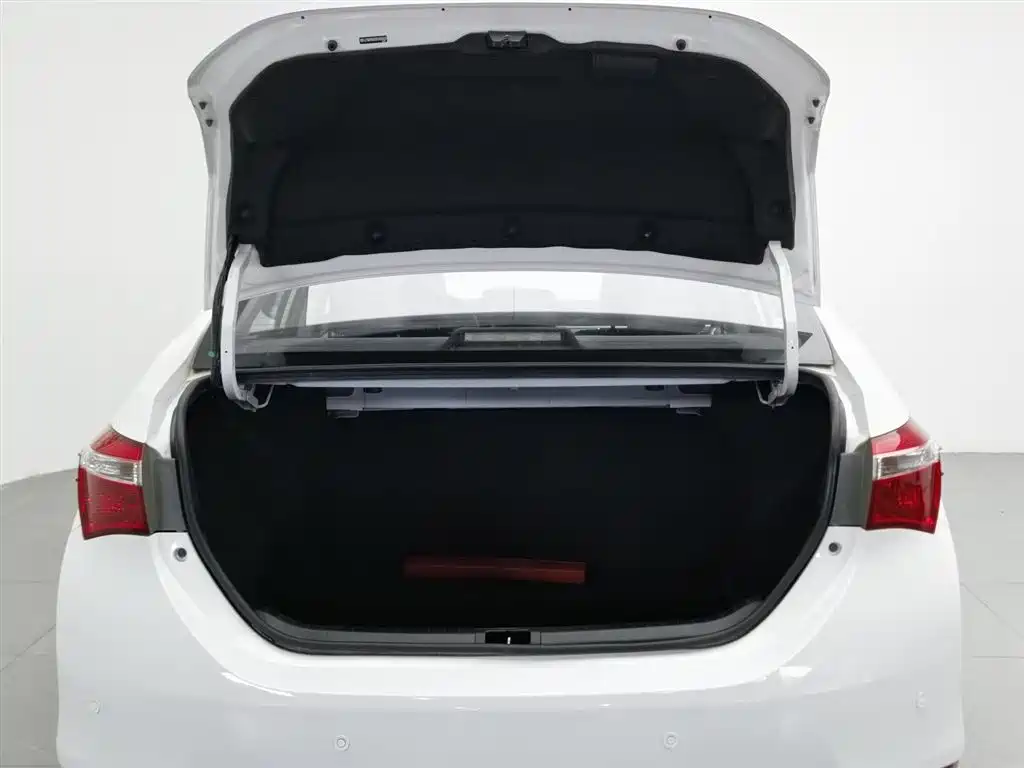 Toyota Corolla 2015 — фото 16