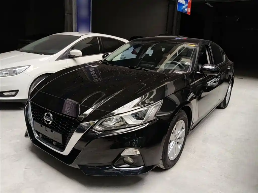 Nissan Teana 2022