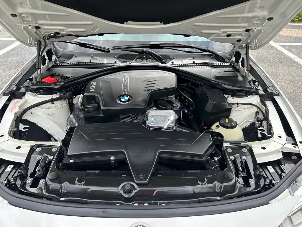 BMW 3 Series 2015 — фото 4