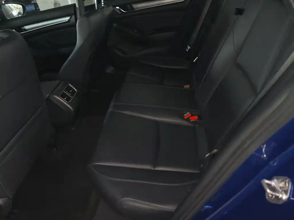 Honda Accord 2019 — фото 17
