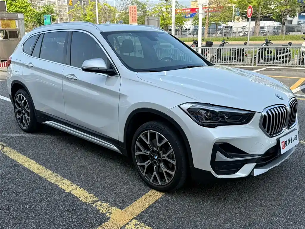 BMW X1 2022 — фото 3