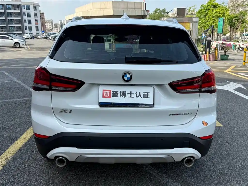 BMW X1 2022 — фото 8