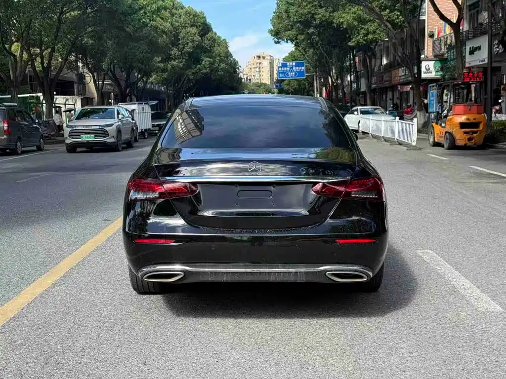Mercedes-Benz E-Class 2019 — фото 4