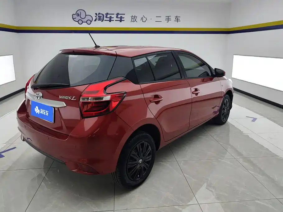 Toyota Yaris L 2020
