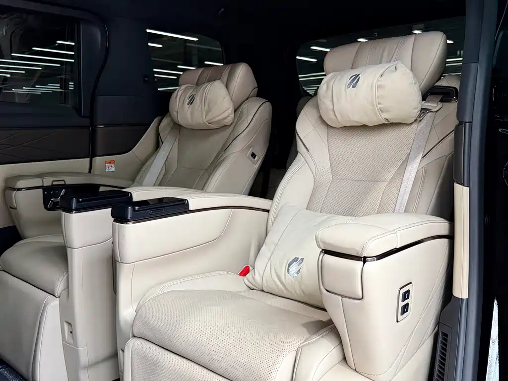 Toyota Alphard 2025 — фото 27
