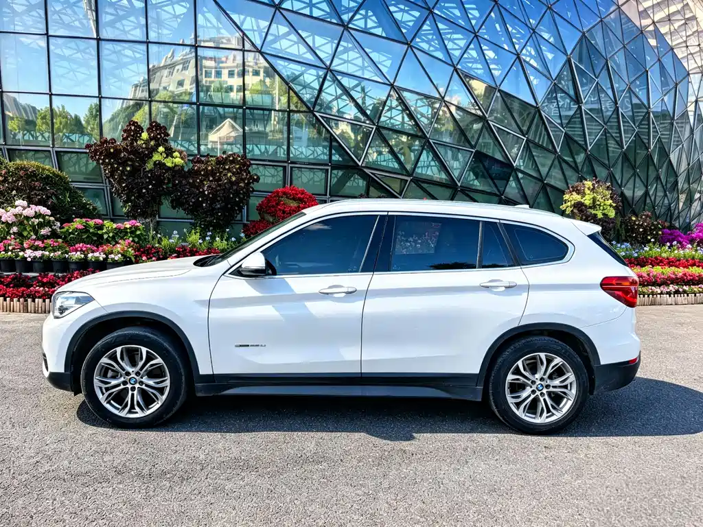 BMW X1 2017 — фото 13