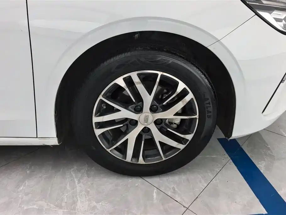 Geely Emgrand 2025
