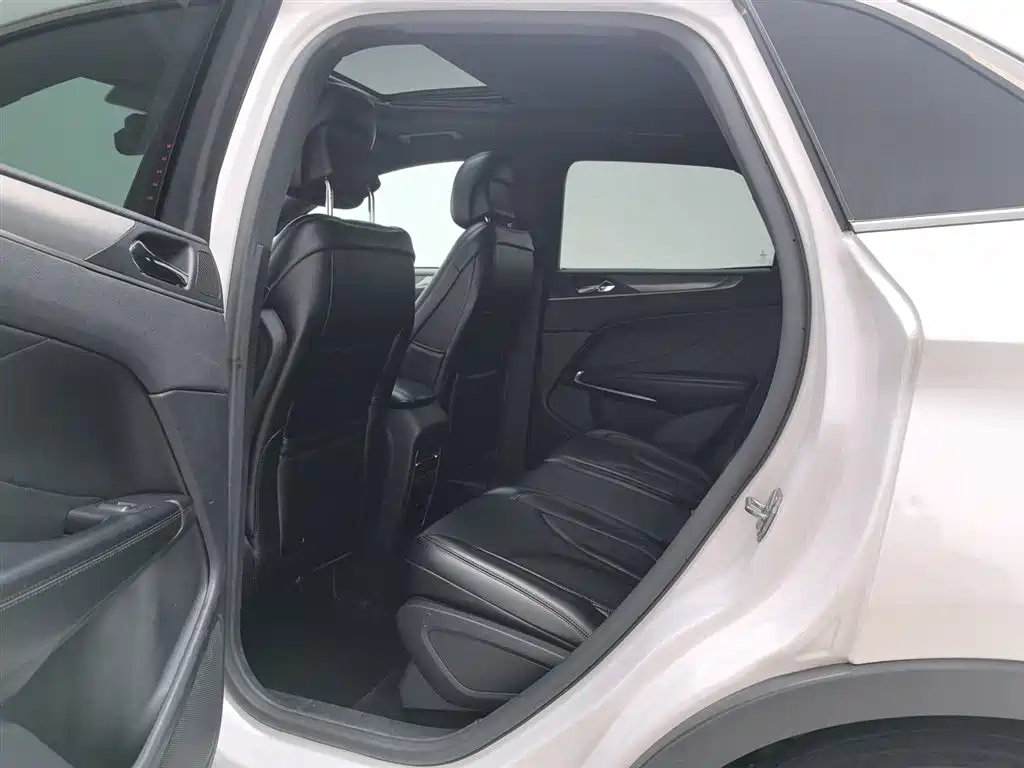Lincoln MKC 2017 — фото 15