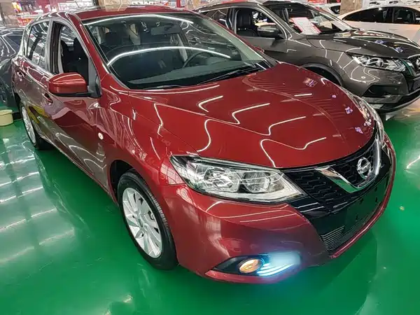 Nissan Tiida 2016