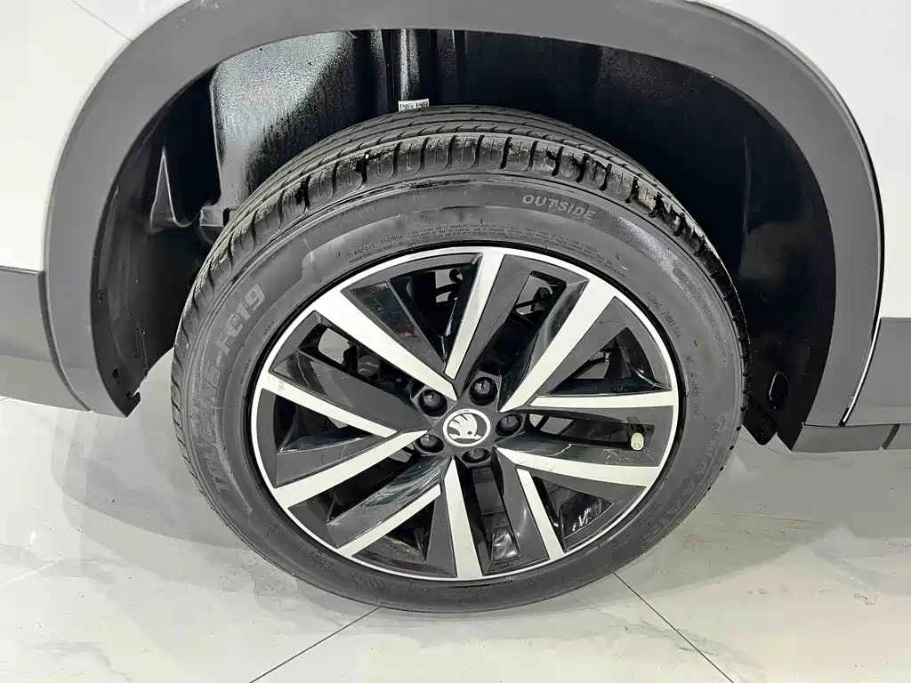Skoda Kamiq 2023 — фото 19
