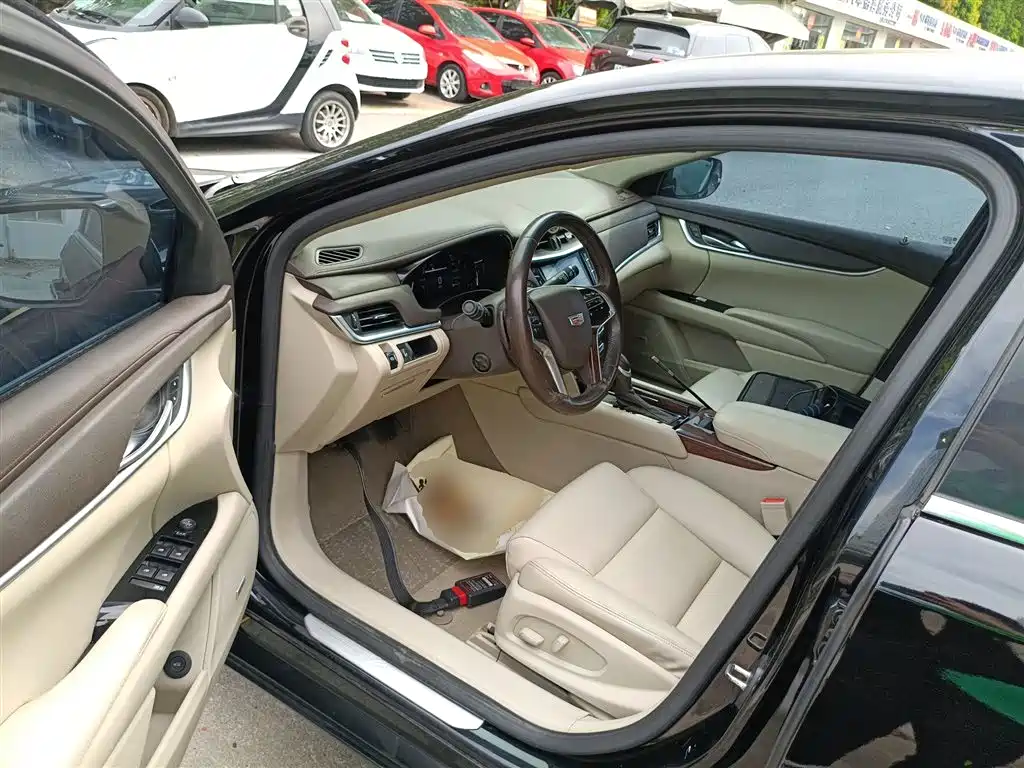 Cadillac XTS 2017 — фото 12